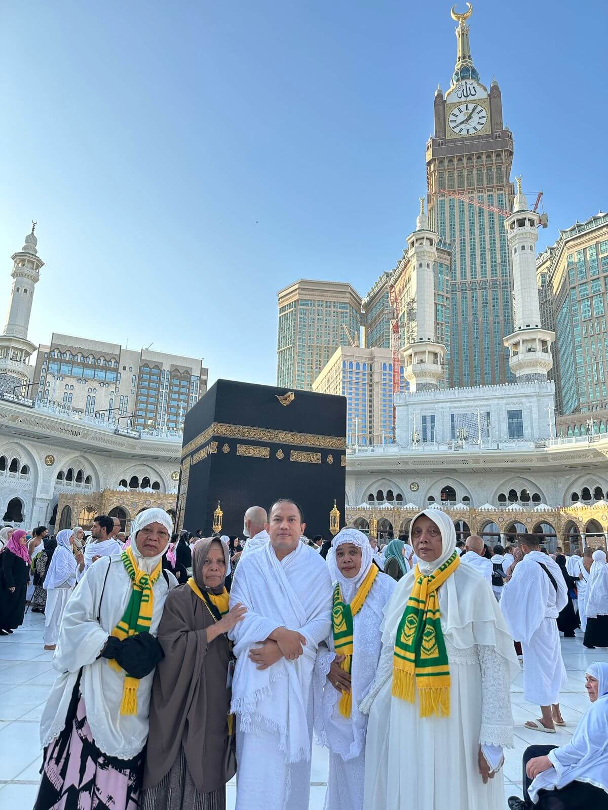 alharmaintourtravel.com