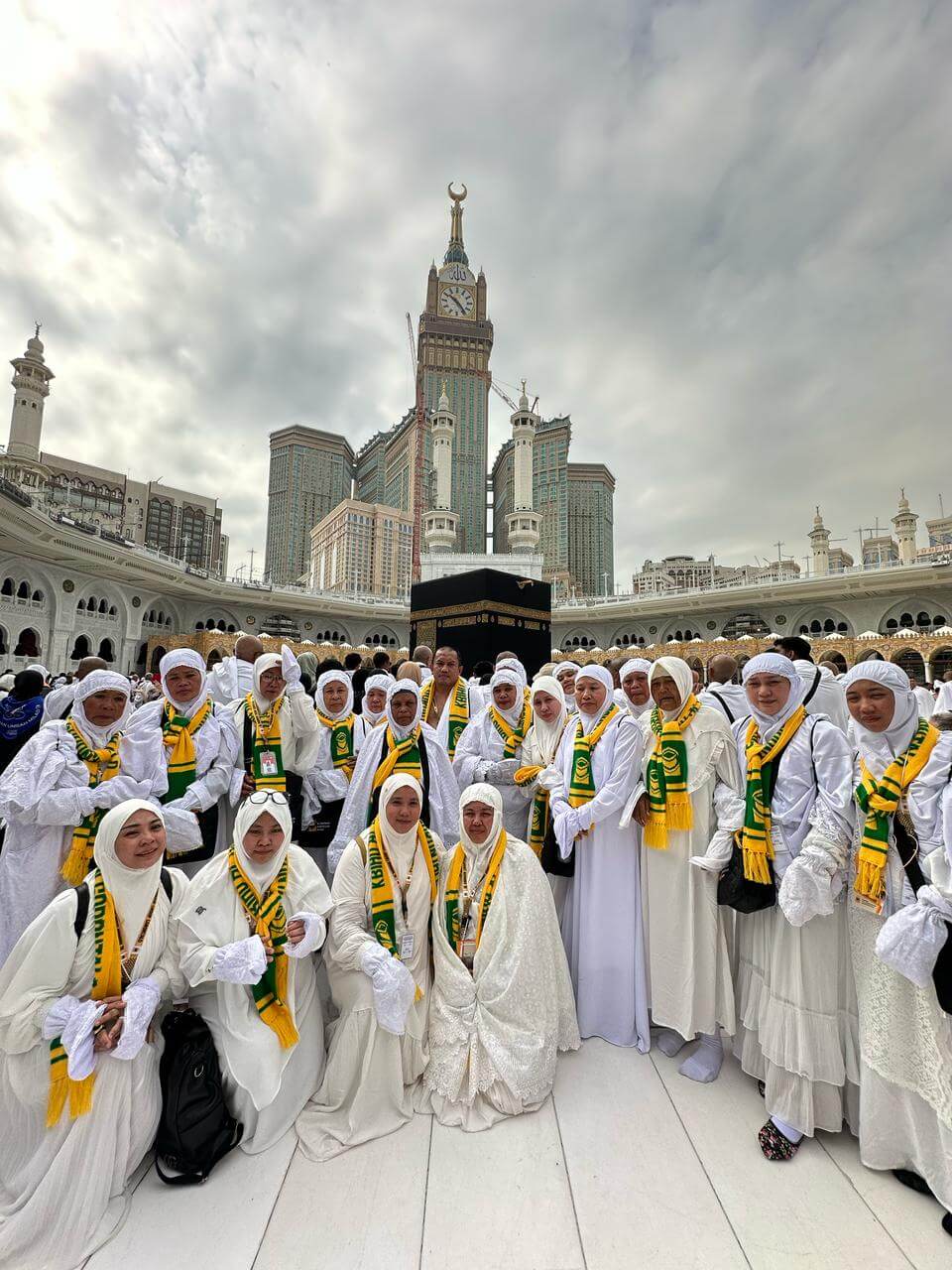 alharmaintourtravel.com